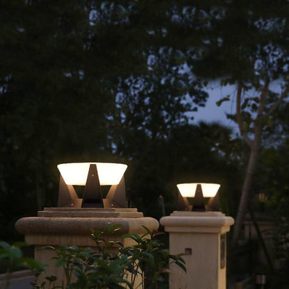 Outdoor Solar Lights Garden Light Column Lamps Waterproof Fence Gate Cap Light
