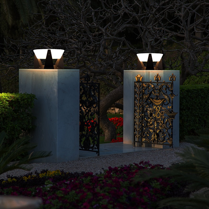 Outdoor Solar Lights Garden Light Column Lamps Waterproof Fence Gate Cap Light