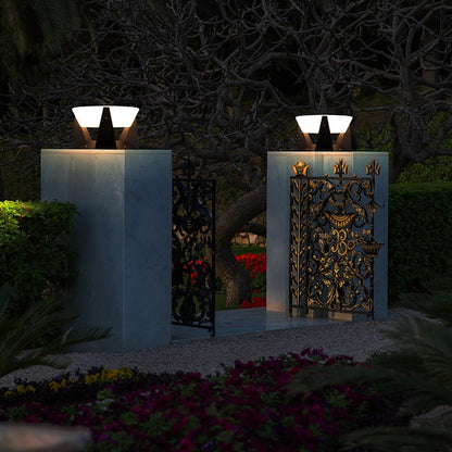 Outdoor Solar Lights Garden Light Column Lamps Waterproof Fence Gate Cap Light
