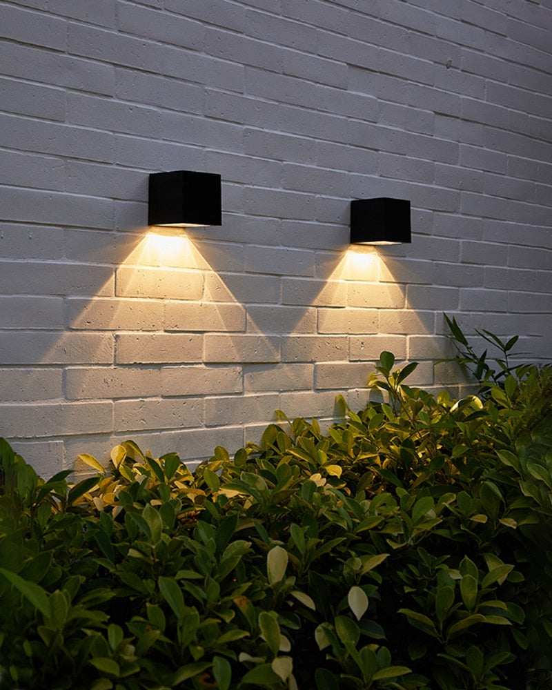 LED Wall Lamp Solar Light Sunlight Sensor IP65 Waterproof